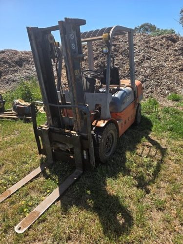 FORKLIFT (5)