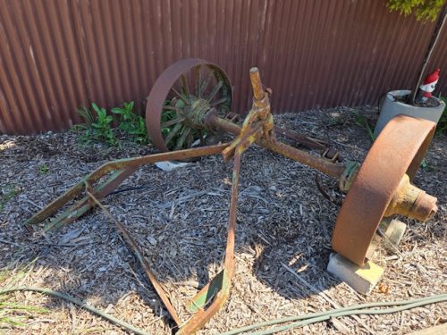 GARDEN ART (3)