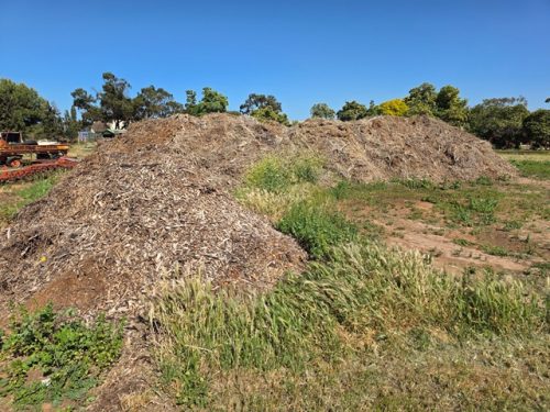 MULCH (2)
